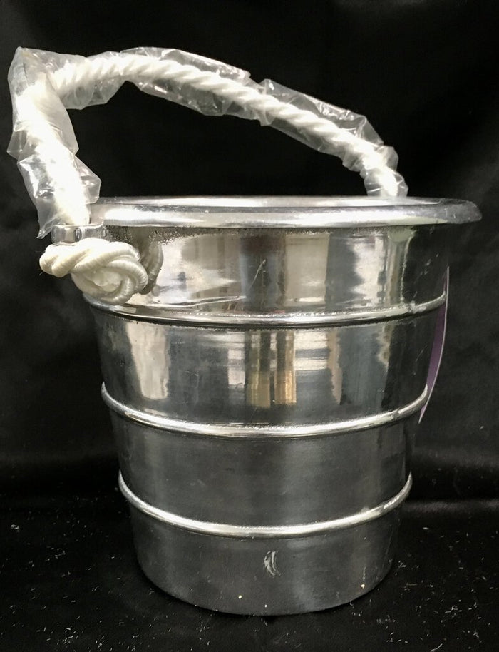 Aluminum Bucket w/Rope Handle