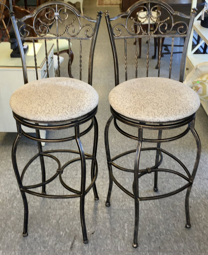 Metal Swivel- Set of 2, Height to Seat 32"