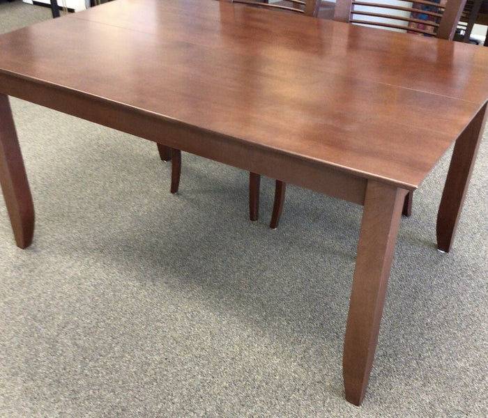 Table w/2 20" Leaves/Pads